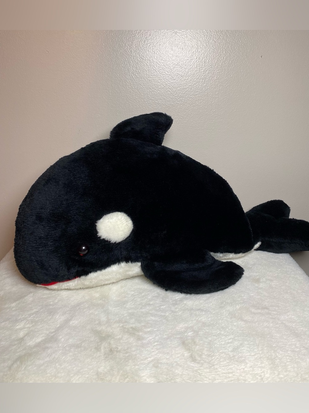 Sea World 1989 Plush Killer Whale Stuffed Animal - Black & White 20in